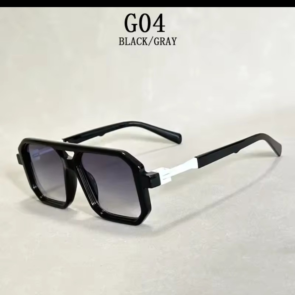 Black and Gray Sunglasses